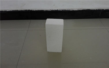 White Lightweight Refractory Fire Bricks Mullite Material With Good Thermal Storage
